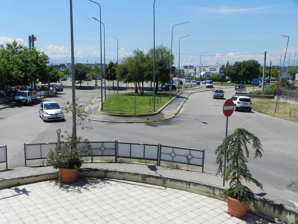 Al Volo B&B San Giovanni Teatino Bagian luar foto